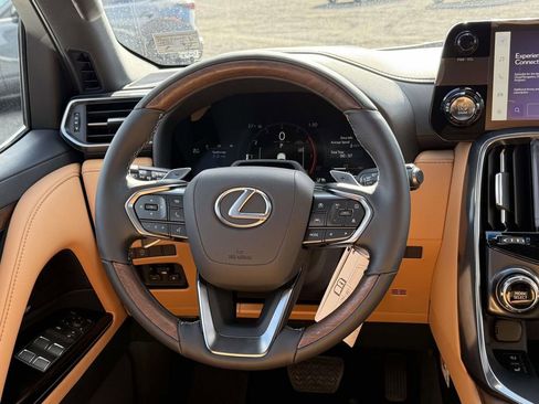 New 2026 Lexus LX 600 4WD w/ Luxury Package image 10