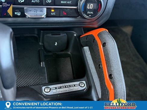 Used 2025 Ford Bronco Badlands image 24