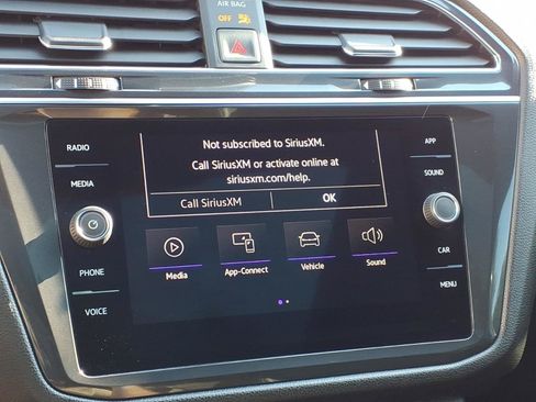 Used 2023 Volkswagen Tiguan SE R-Line FWD image 17