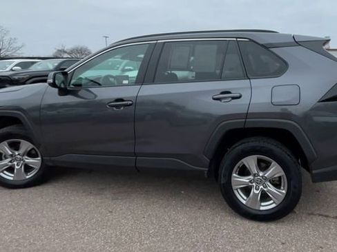 Used 2025 Toyota RAV4 XLE image 4