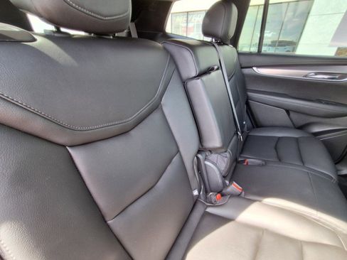 Used 2024 Cadillac XT6 Luxury w/ LPO, Floor Liner Package AWD/4WD image 16