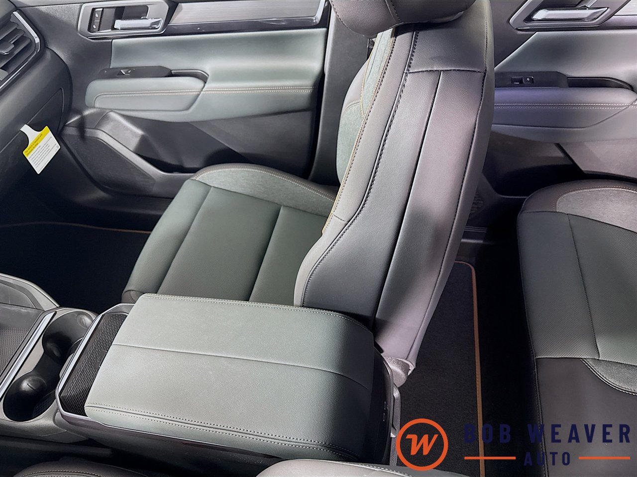 New 2026 GMC Terrain AT4 w/ Technology Package II AWD/4WD image 28