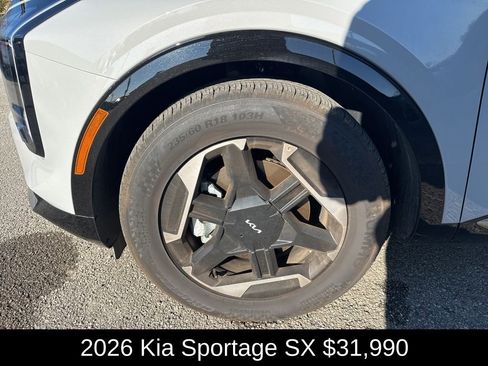 Used 2026 Kia Sportage SX image 9