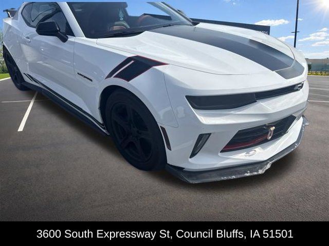 Used 2017 Chevrolet Camaro LT RWD image 6