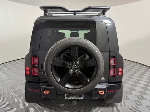 Used 2022 Land Rover Defender 110 X AWD/4WD image 10