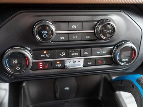 Used 2023 Ford Bronco Outer Banks image 24