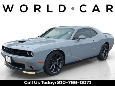 Used 2022 Dodge Challenger R/T w/ Blacktop Package RWD image 7