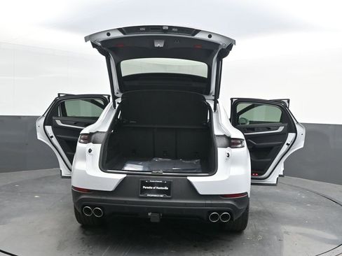 New 2025 Porsche Cayenne S image 49