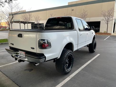 Used 2001 Ford F150 Lariat image 8