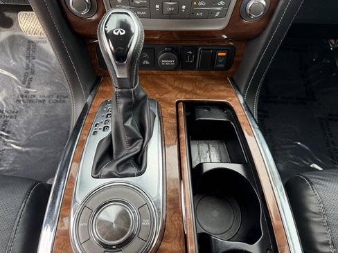 Used 2019 INFINITI QX80 Luxe w/ All-Season Package image 30