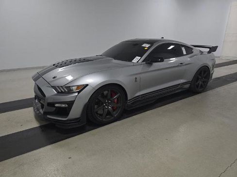 Used 2020 Ford Mustang Shelby GT500 w/ Carbon Fiber Track Pack image 2