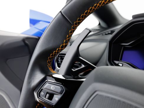 Used 2023 Lamborghini Huracan Tecnica RWD image 21