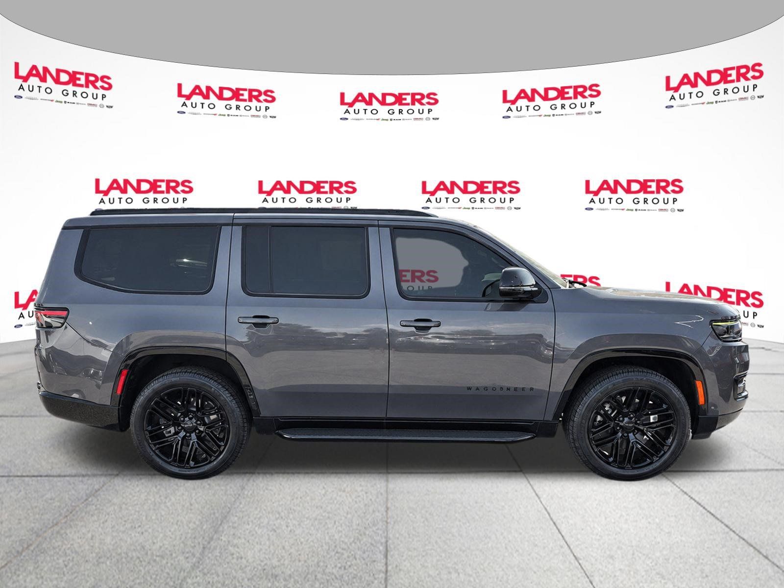 Used 2023 Jeep Wagoneer Series II AWD/4WD image 4