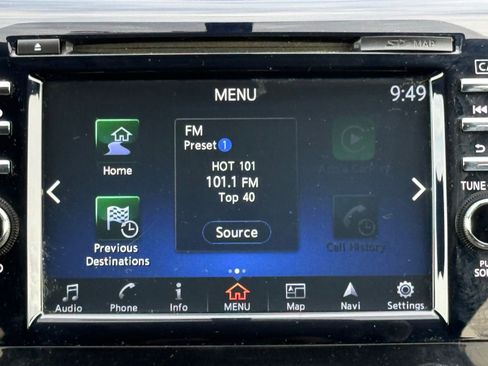 Used 2017 Nissan Murano SV w/ Premium Plus Package image 5