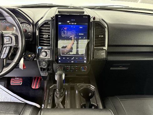 Used 2018 Ford F150 XLT w/ Equipment Group 302A Luxury image 12