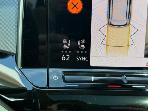 New 2026 Volkswagen Atlas Peak Edition AWD/4WD image 14
