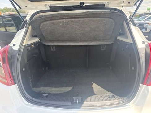 Used 2022 Buick Encore Preferred FWD image 23