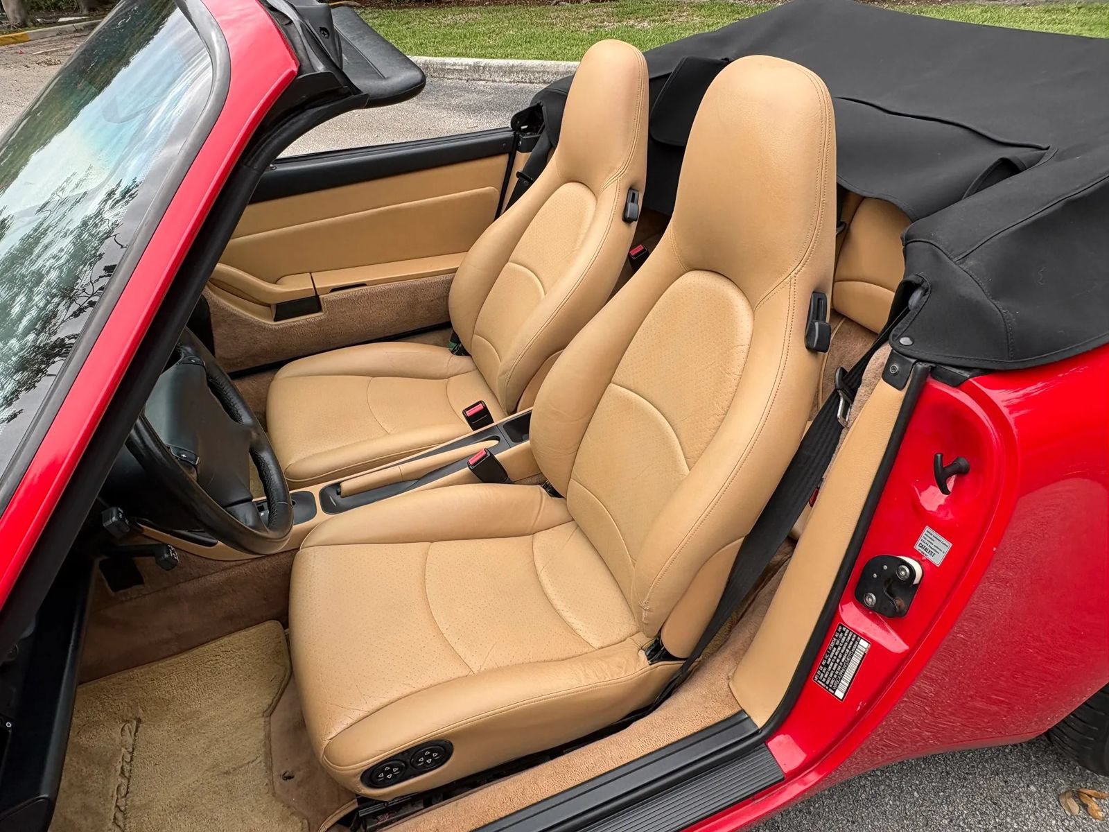 Used 1998 Porsche 911 Cabriolet image 14