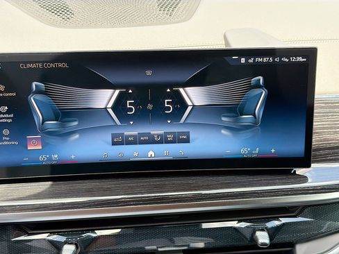 New 2027 BMW X7 xDrive40i AWD/4WD image 34