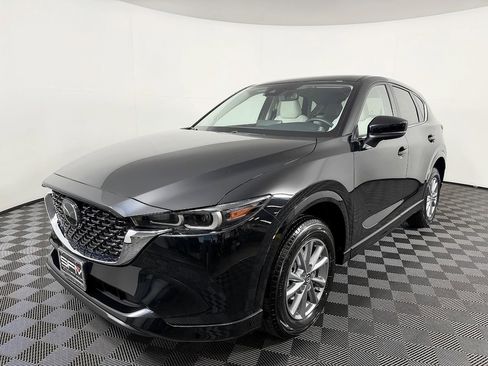 Used 2025 MAZDA CX-5 AWD 2.5 S w/ Preferred Package image 2