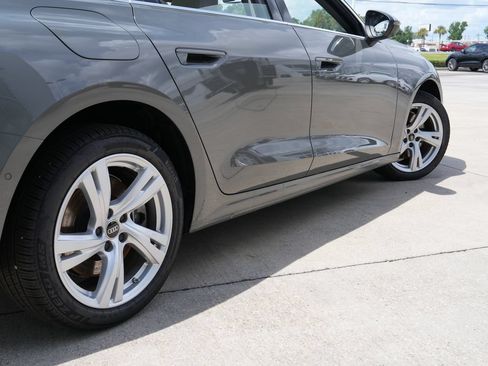 Used 2025 Audi A5 2.0T Premium Plus AWD/4WD image 11