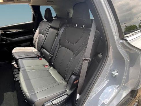 Certified 2026 INFINITI QX60 Luxe w/ Cargo Package AWD/4WD image 21