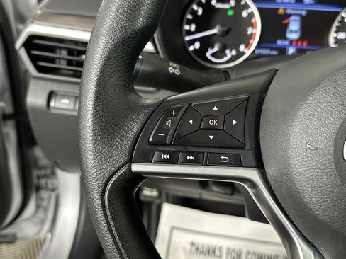 Used 2024 Nissan Altima 2.5 SV image 26