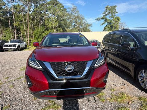 Used 2022 Nissan Murano SV image 2