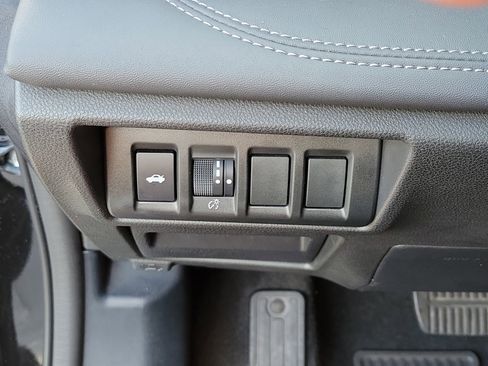 Used 2023 Subaru Legacy Limited AWD/4WD image 27