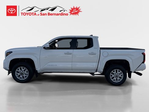 Certified 2026 Toyota Tacoma SR5 AWD/4WD image 2