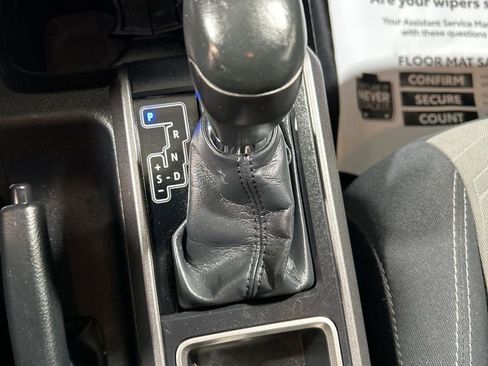 Used 2022 Toyota Tacoma TRD Off-Road AWD/4WD image 29