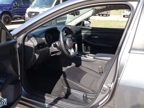 Used 2023 Nissan Sentra SV FWD image 24