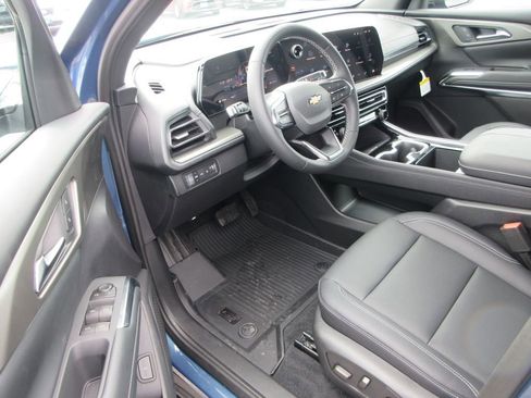 New 2026 Chevrolet Traverse LT w/ Sun and Wheel Package image 12