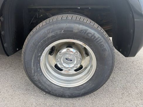 Used 2006 Ford F350 Lariat RWD image 13