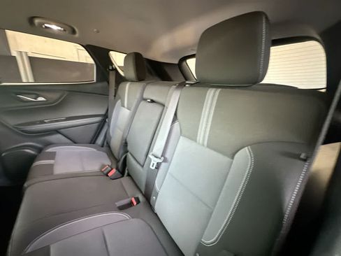 Used 2025 Chevrolet Blazer LT AWD/4WD image 22