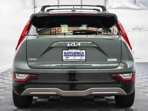 Used 2023 Kia Niro Wave w/ Wave Preserve Package FWD image 6