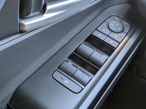 New 2026 Subaru Solterra image 20