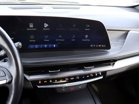 Used 2025 Cadillac XT4 Premium Luxury FWD image 26