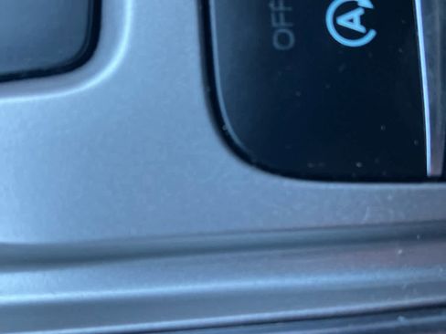 Used 2020 Ford Explorer XLT w/ Equipment Group 202A image 33