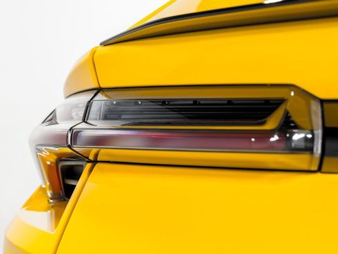Used 2022 Lamborghini Urus AWD/4WD image 56
