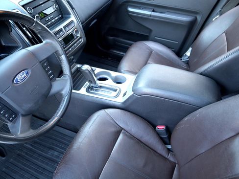 Used 2010 Ford Edge Limited image 37