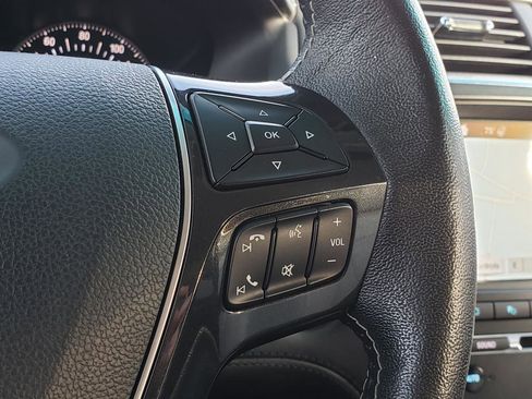 Used 2017 Ford Explorer Platinum image 21