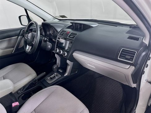 Used 2018 Subaru Forester 2.5i Premium w/ Popular Package #2A image 30