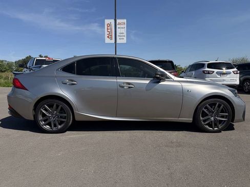 Used 2018 Lexus IS 300 F Sport RWD image 4