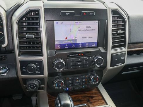 Used 2019 Ford F150 Lariat AWD/4WD image 15