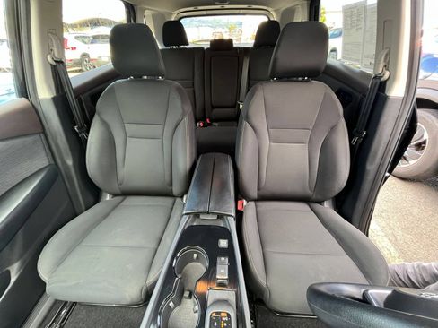 Used 2023 Nissan Rogue S FWD image 36