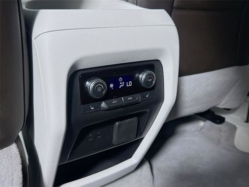 Used 2025 GMC Acadia Denali w/ Super Cruise Package FWD image 21