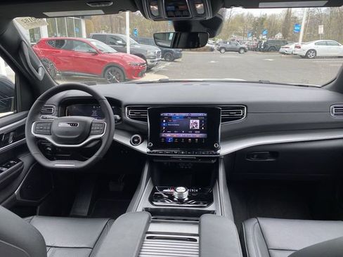 New 2025 Jeep Wagoneer 4WD w/ Convenience Group I image 11