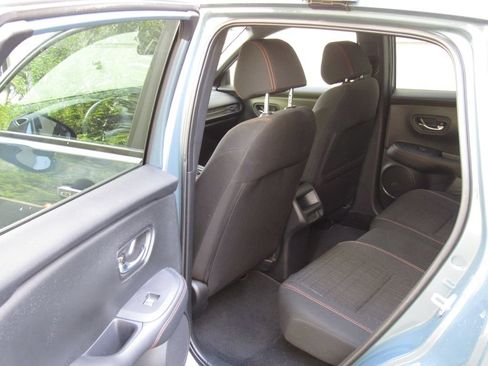 Used 2025 Honda HR-V Sport image 14