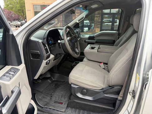 Used 2017 Ford F250 XLT w/ Snow Plow Prep Package AWD/4WD image 4